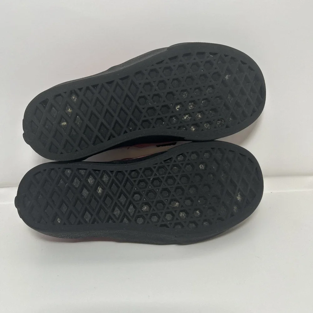 Vans‎ Girl Gang Canvas Slip On Skate Sneakers Kid's Size 10.5 Pink/Black